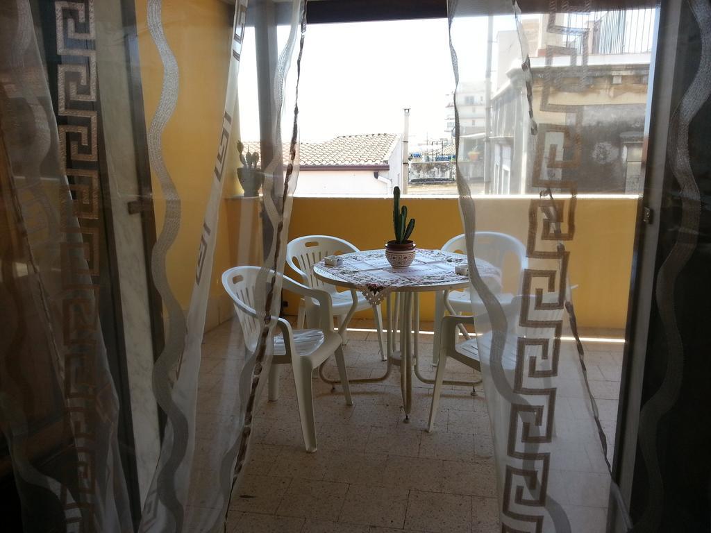 La Via Del Mare - Acireale Centro Storico Apartment Phòng bức ảnh
